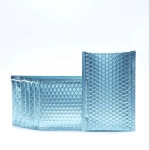 10 Ct - 4x8 Ice Blue Metallic Bubble Mailers